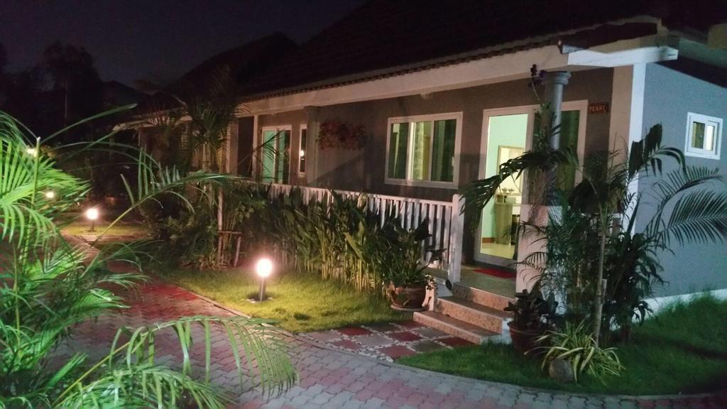 Baan Penny Hotel Phra Nakhon Si Ayutthaya Ngoại thất bức ảnh