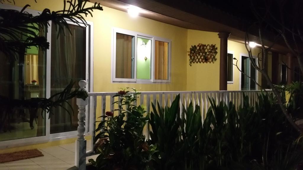 Baan Penny Hotel Phra Nakhon Si Ayutthaya Ngoại thất bức ảnh