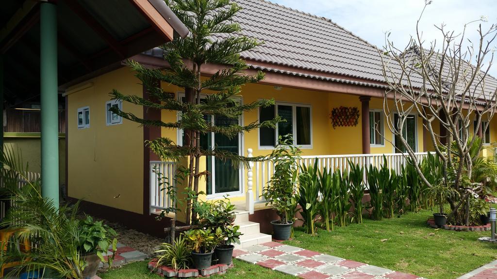 Baan Penny Hotel Phra Nakhon Si Ayutthaya Ngoại thất bức ảnh