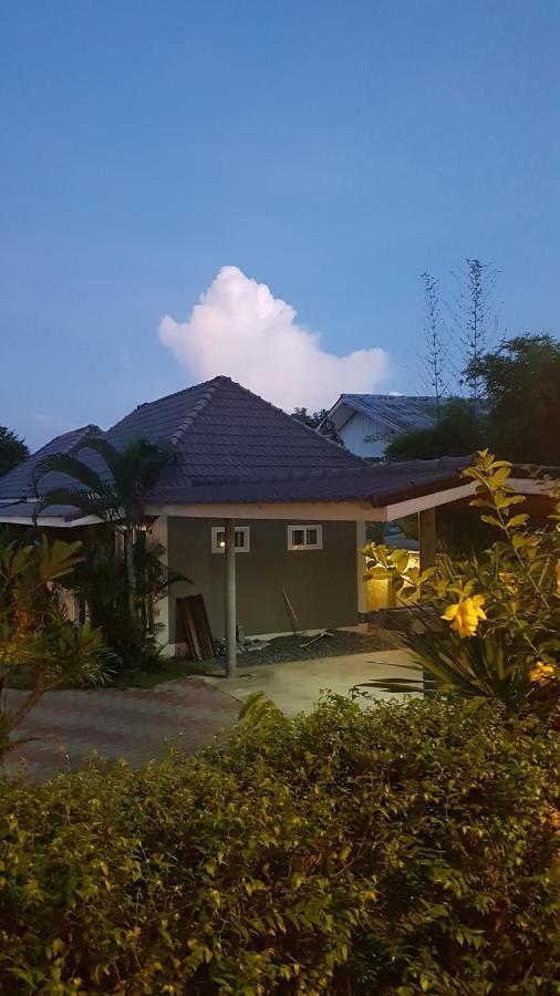 Baan Penny Hotel Phra Nakhon Si Ayutthaya Ngoại thất bức ảnh